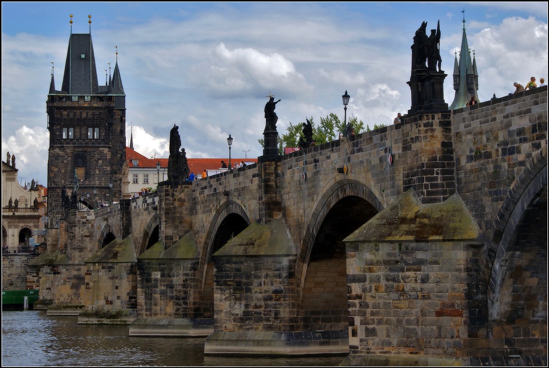 Автобусно-пешеходная экскурсия по Праге