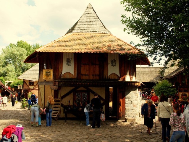 Экскурсия из Праги в средневековую деревню ремёсел 